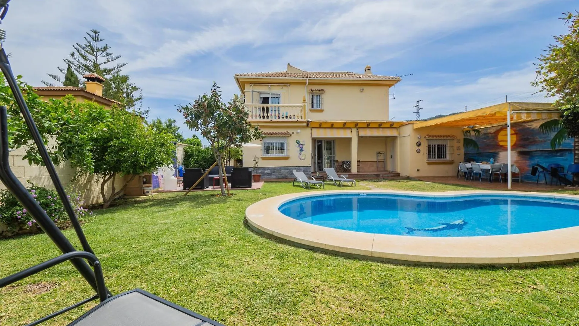 Cubo'S Villa Sunray 알하우린데라토레
