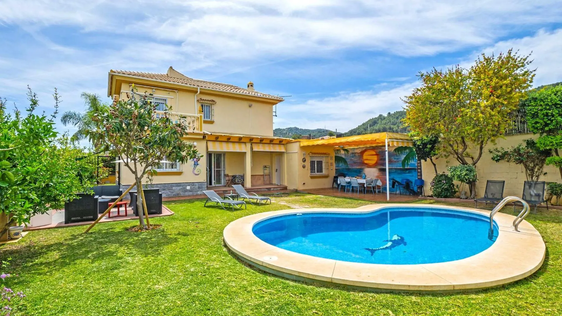 Cubo'S Villa Sunray 알하우린데라토레